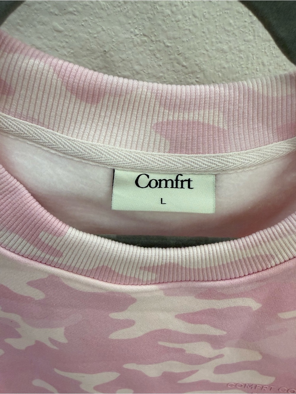 Relaxed Pink Camo Crewneck Sweatshirt - Picture 3 of 8